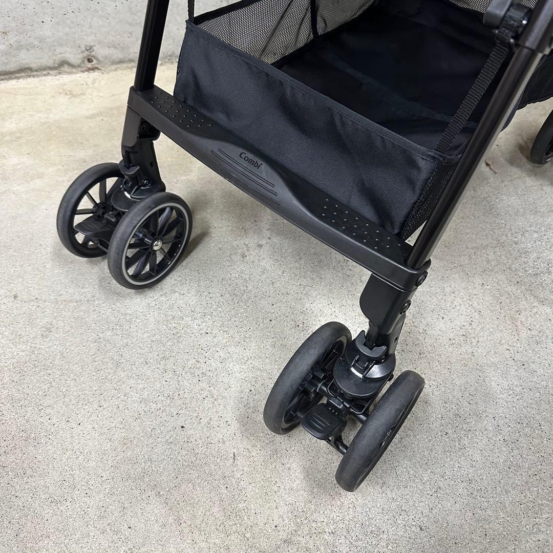 【美品】コンビ スゴカルα コンパクト エッグショック AW ベビーカー