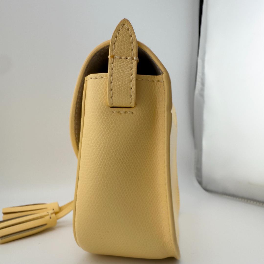 ✨希少色未使用品✨ FURLA フルラ タッセル　ショルダーバッグ　ミニ
