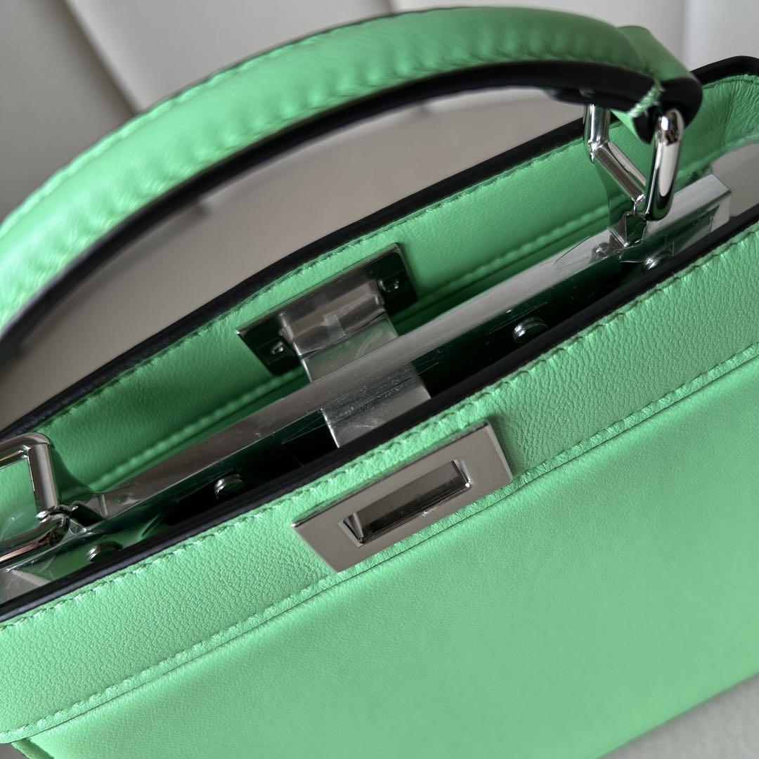 FENDI フェンディ ピーカブー アイシーユー プチ グリーン 8BN335
