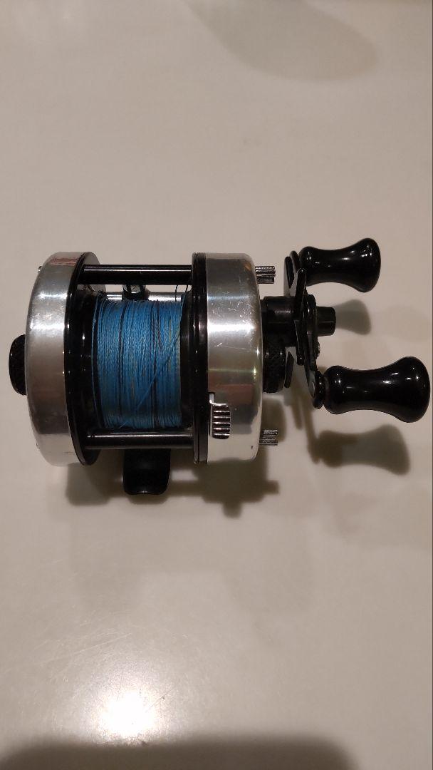 Pflueger 2600 メタルボディリール