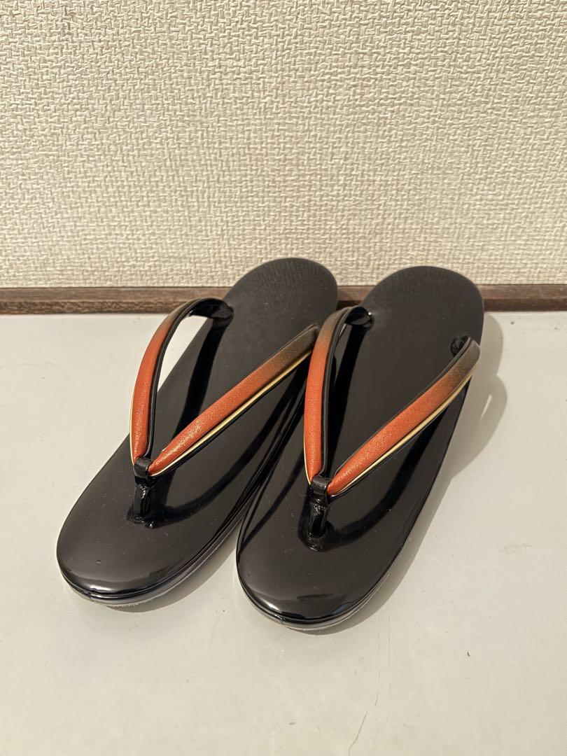 【中古品・傷あり】婦人草履　黒　光沢　シック　Lサイズ　23.0cm