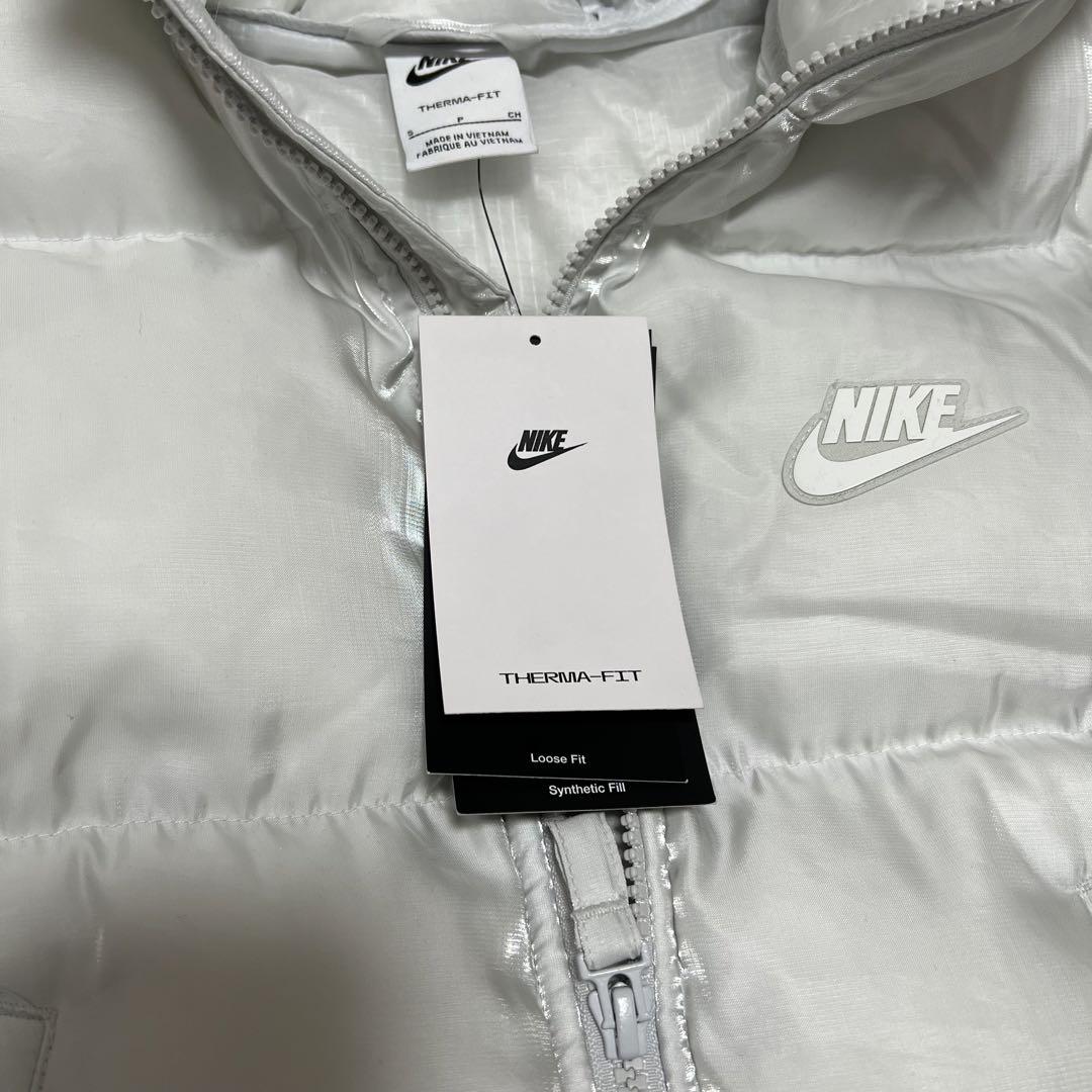 未使用品　Nike　キッズ　140 cm ジャケット