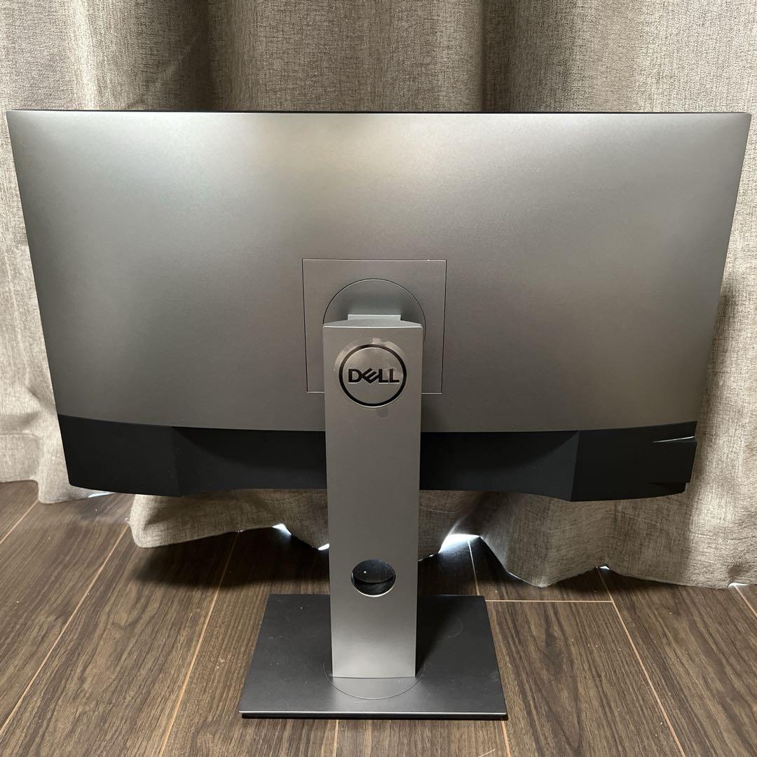 Dell U2720QM 4Kモニター
