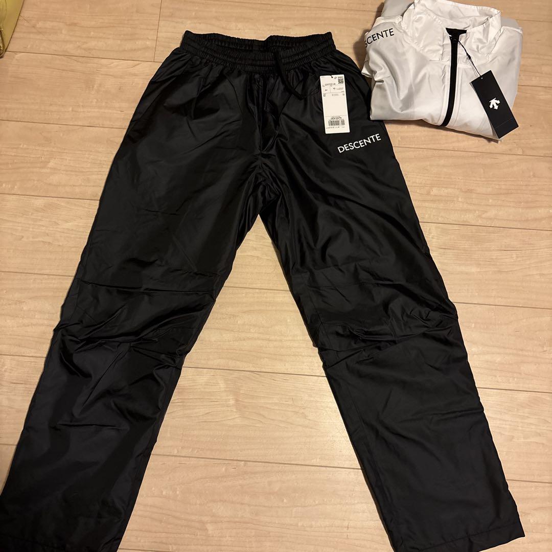 【未使用】　DESCENTE ウエア　ウインドブレーカー　上下セット