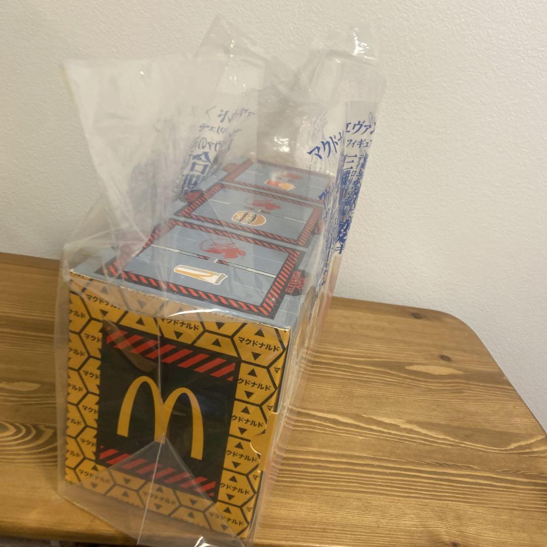 マクドナルド✖️エバンゲリオン　バリューセットフィギュア