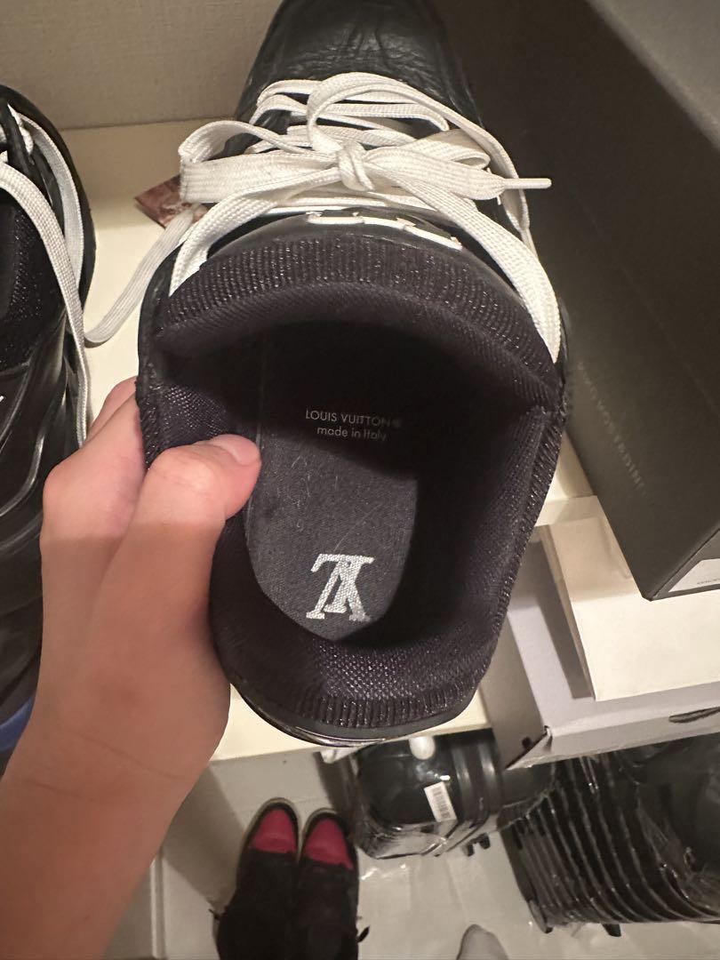 Louis Vuitton スニーカー 黒 レザー