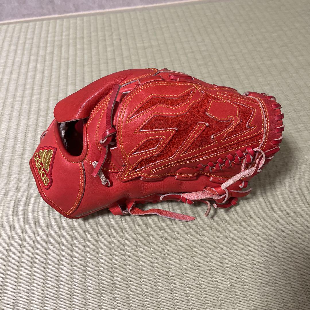 KBI71 アディダス 軟式 投手用