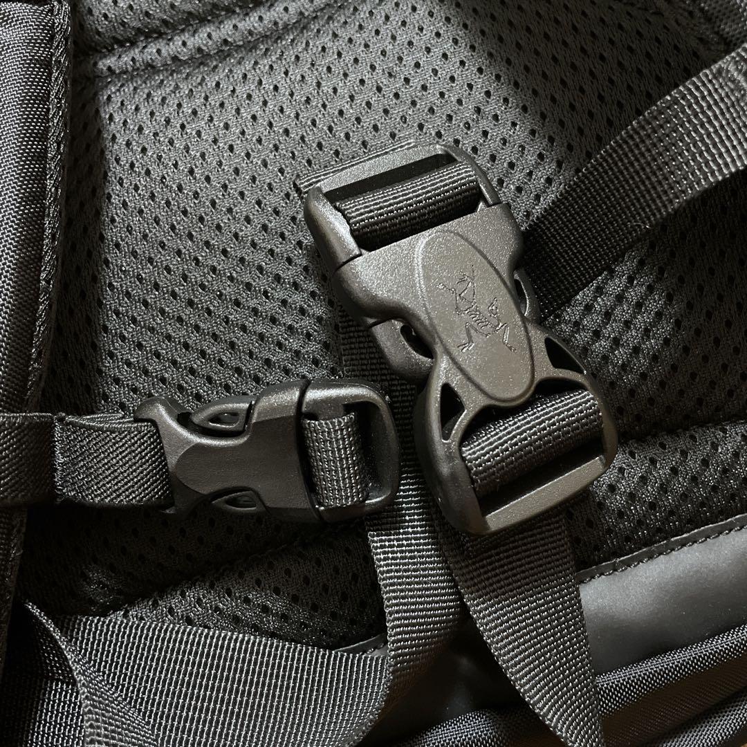 ARCTERYX アークテリクス
