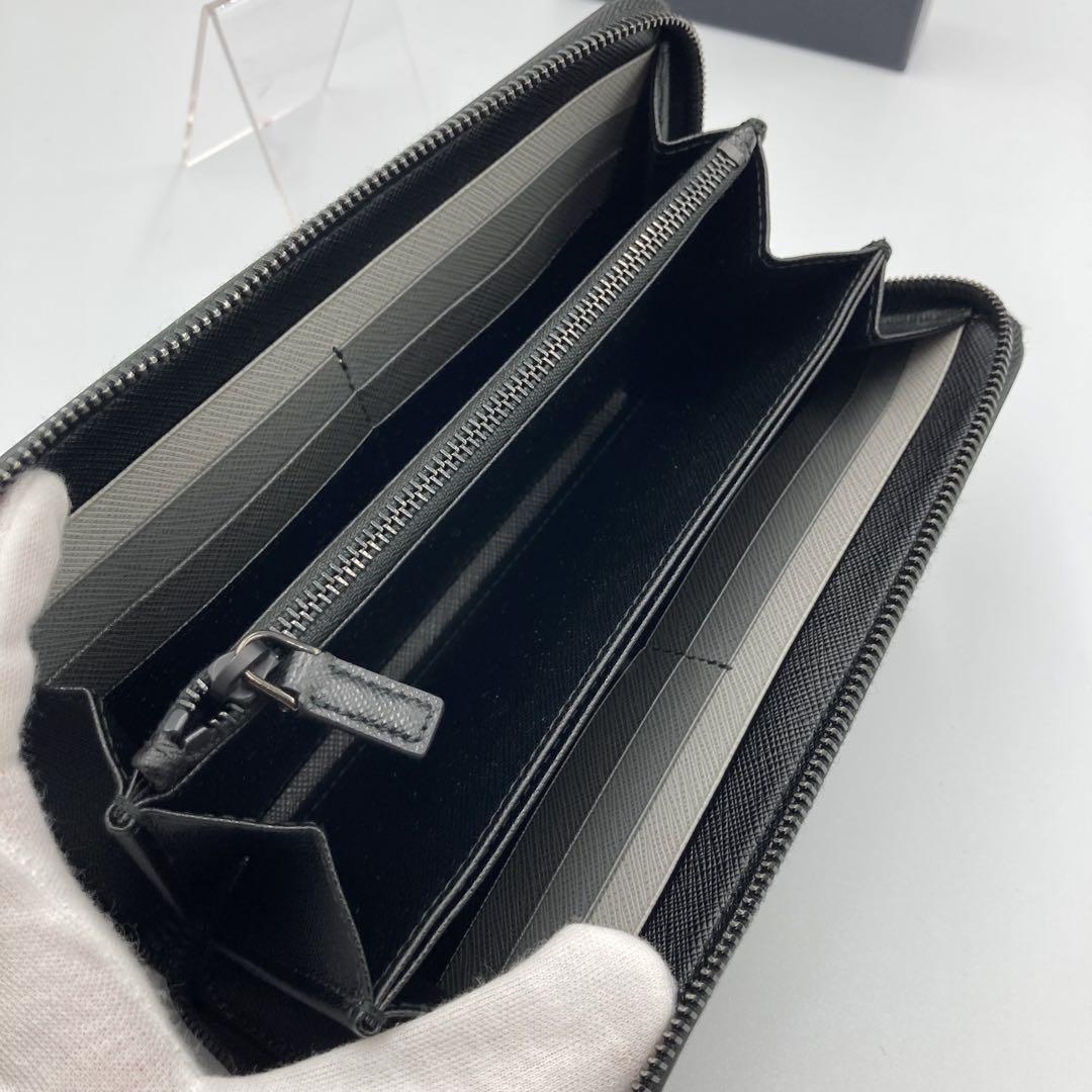 ！新品！　PRADA プラダ　ラウンドファスナー　サフィアーノ
