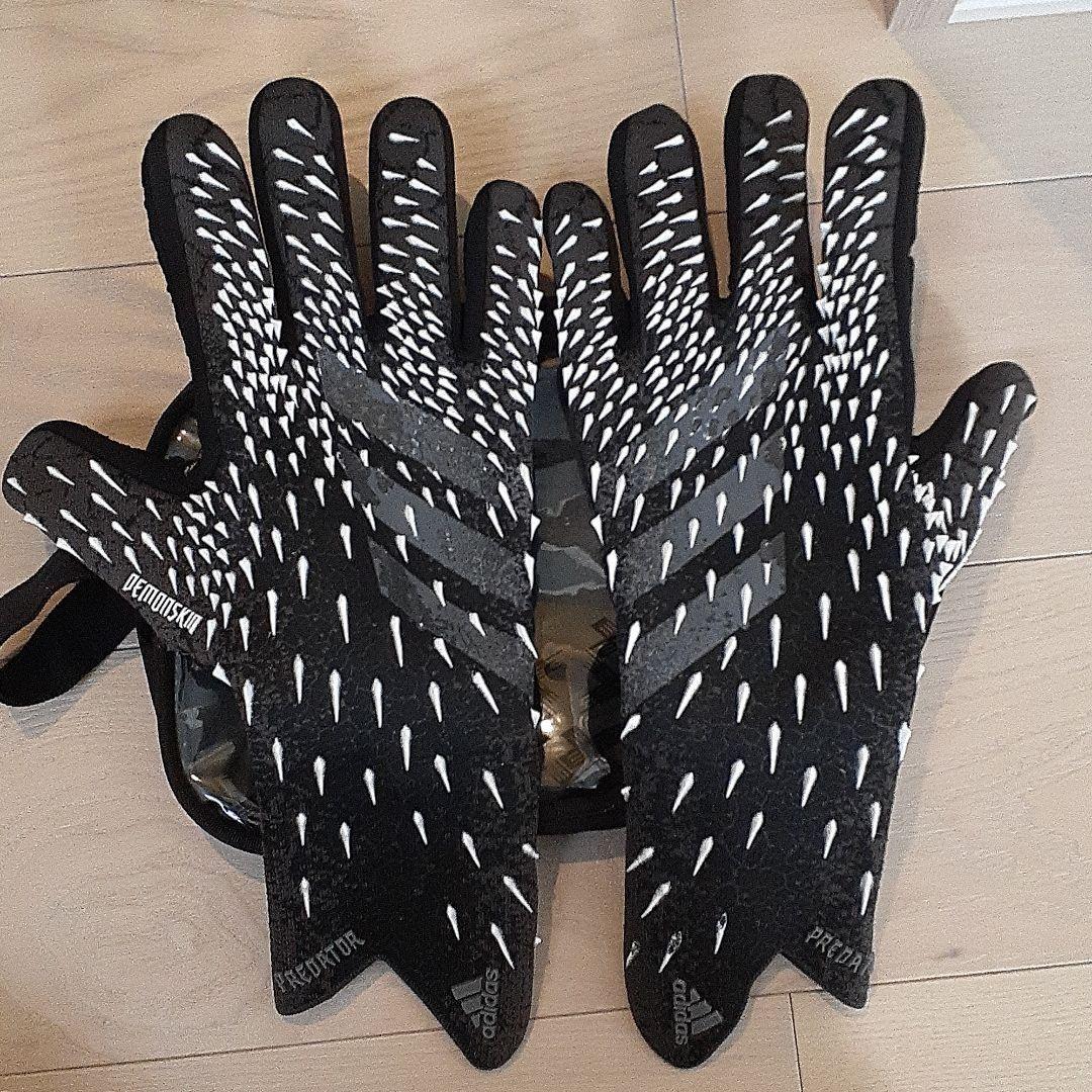 10サイズadidasキーパーグローブプレデターURG2.0