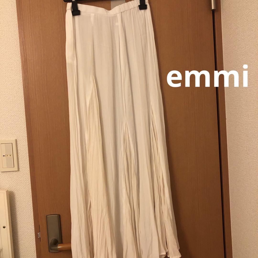 emmi スカート emmi スカート