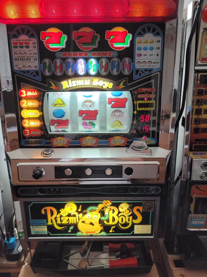グレイ系有名なブランド 【裏物】基盤2枚 4号機 リズムボーイズ 大東 首都圏激安 パチスロ リズムボーイズ 実機 パチンコ/パチスロ