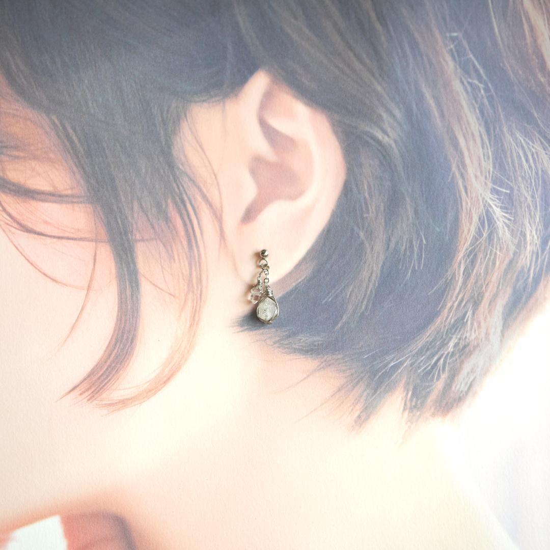 ピアス☆宝石質 ロシア産フェナカイト原石・ハーキマーダイヤモンド_220700 ピアス☆宝石質 ロシア産フェナカイト原石・ハーキマーダイヤモンド_220700