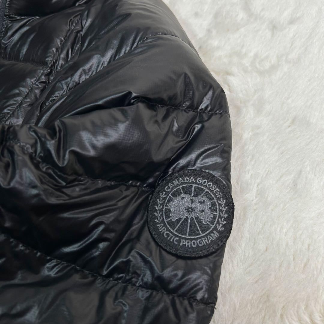 美品 CANADAGOOSE ハイブリッジ ライトダウン ブラックラベル 黒 美品 CANADAGOOSE ハイブリッジ ライトダウン ブラックラベル 黒