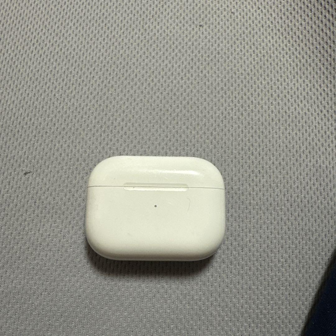 AirPods 充電ケースホワイト