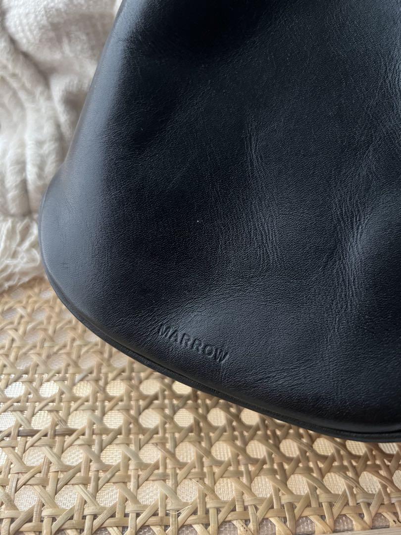 完売 MARROW LEATHER CRADLE ショルダーバッグ 黒 完売 MARROW LEATHER CRADLE ショルダーバッグ 黒