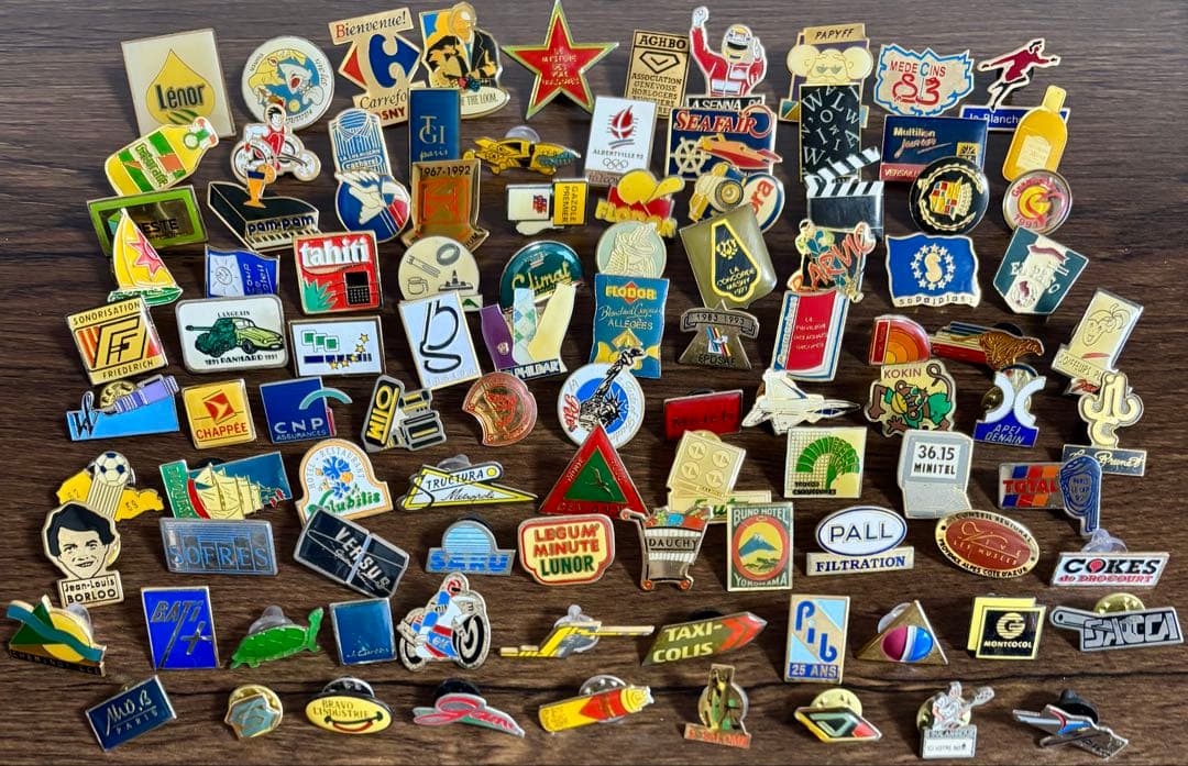 月曜市!512【在庫限り!お得な100個!】フランスヴィンテージピンバッジ