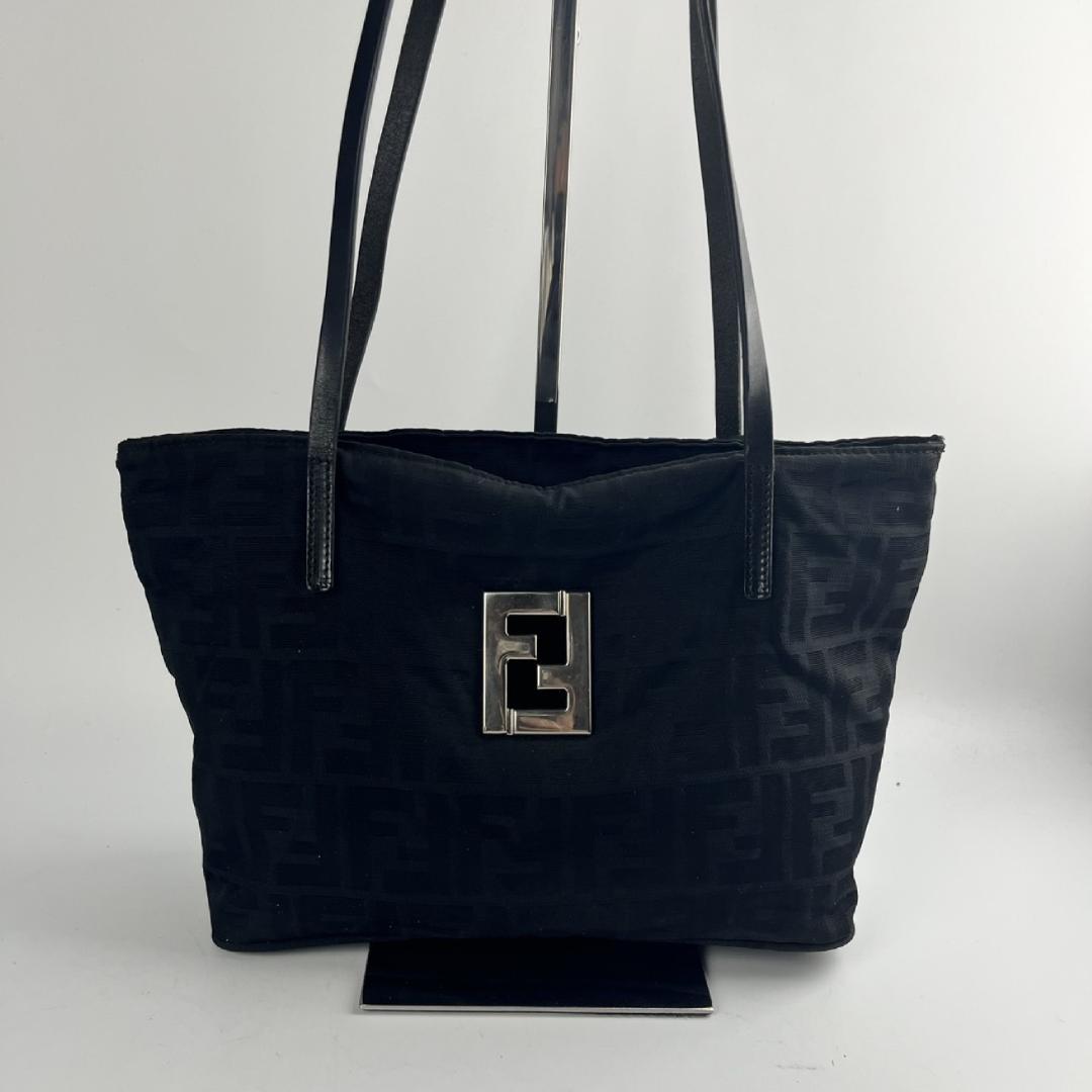 まとめ買いでお得 ブラック Fendi トートバッグ メルカリ - バッグ