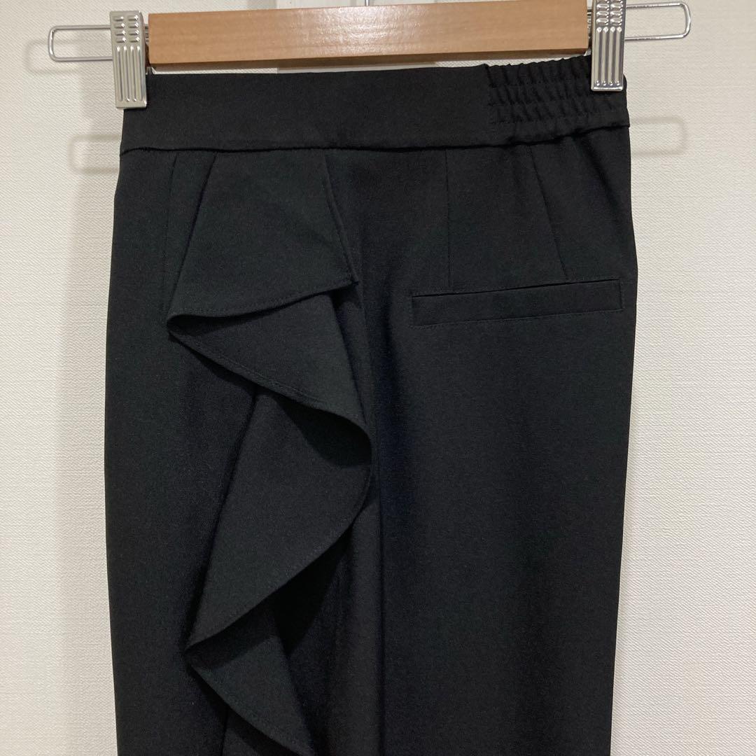 新品 未使用 タグ付き LILLIAN CARAT フリル セミワイドパンツ