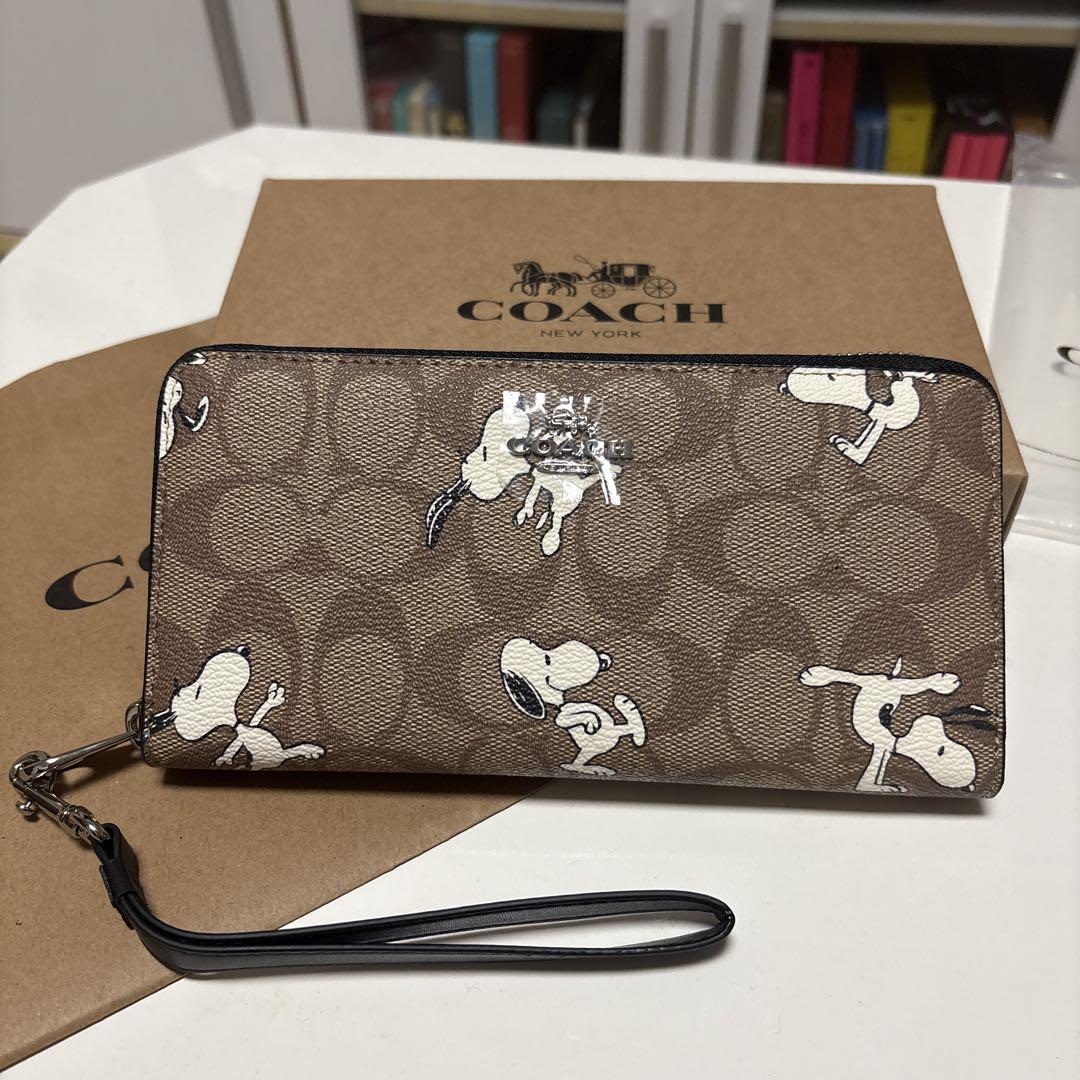 COACH スヌーピー 長財布 新品