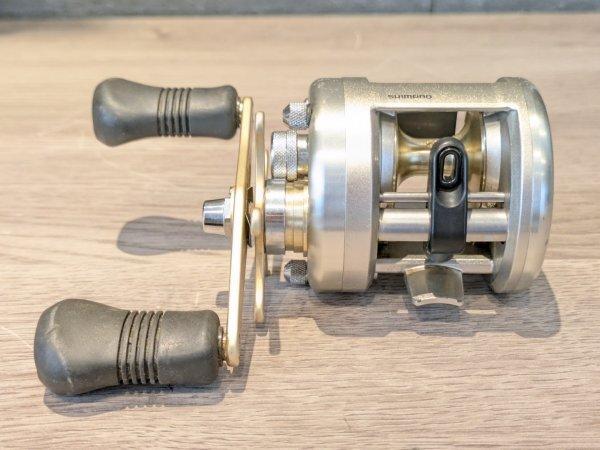 SHIMANO シマノ AXIS 100 アクシス ベイトリール