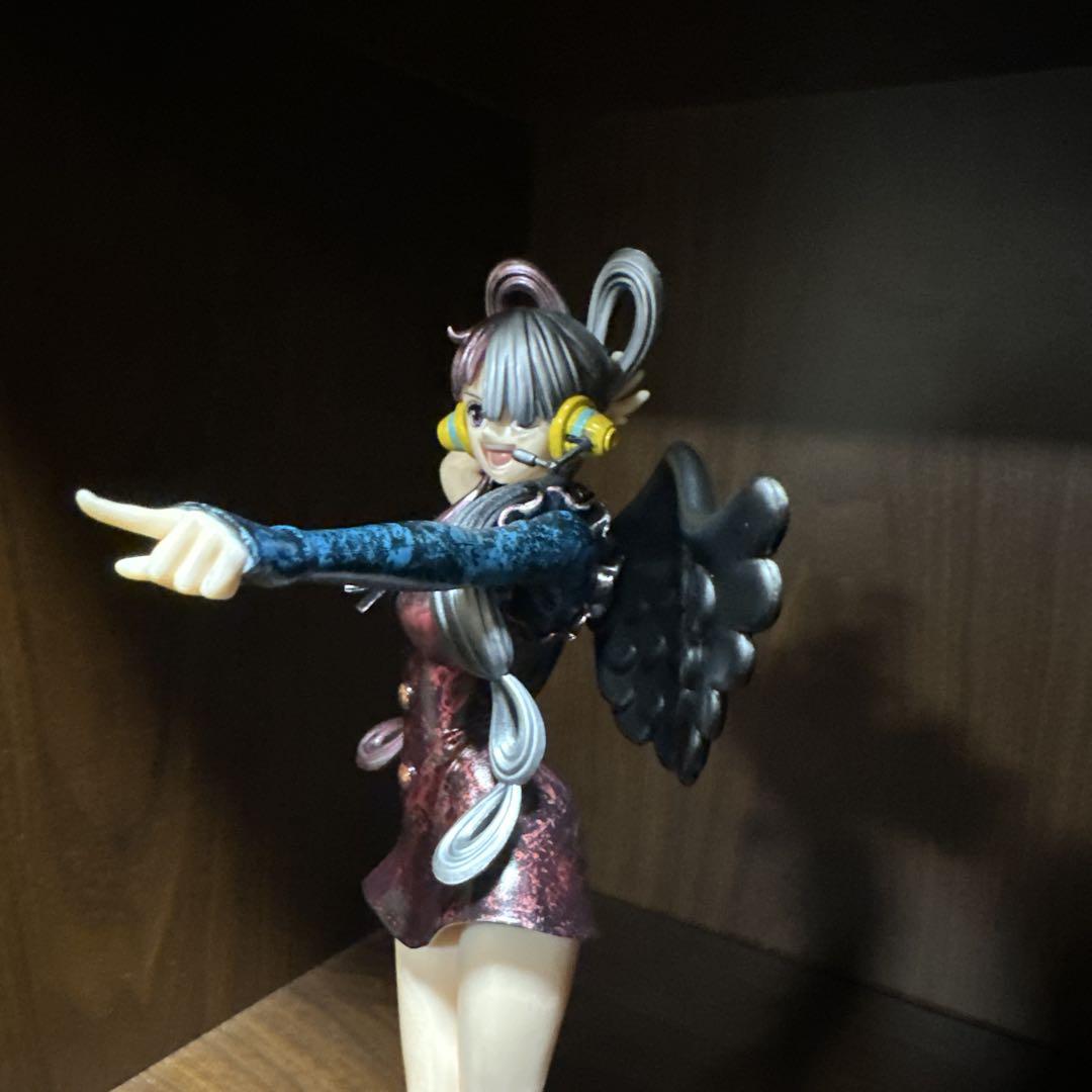 ワンピース ウタ リペイント フィギュア 尾田栄一郎 - メルカリ