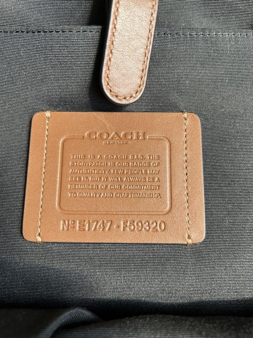 美品　COACH ボディバック　コーチ