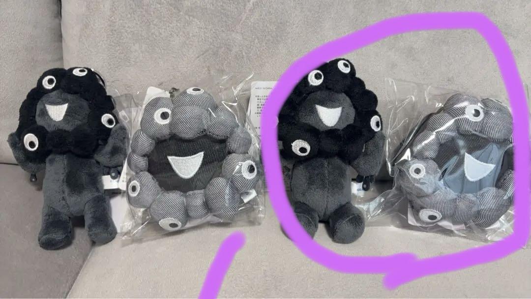EDWIN ぬいぐるみ 黒ミャクミャク立ち　座りセット