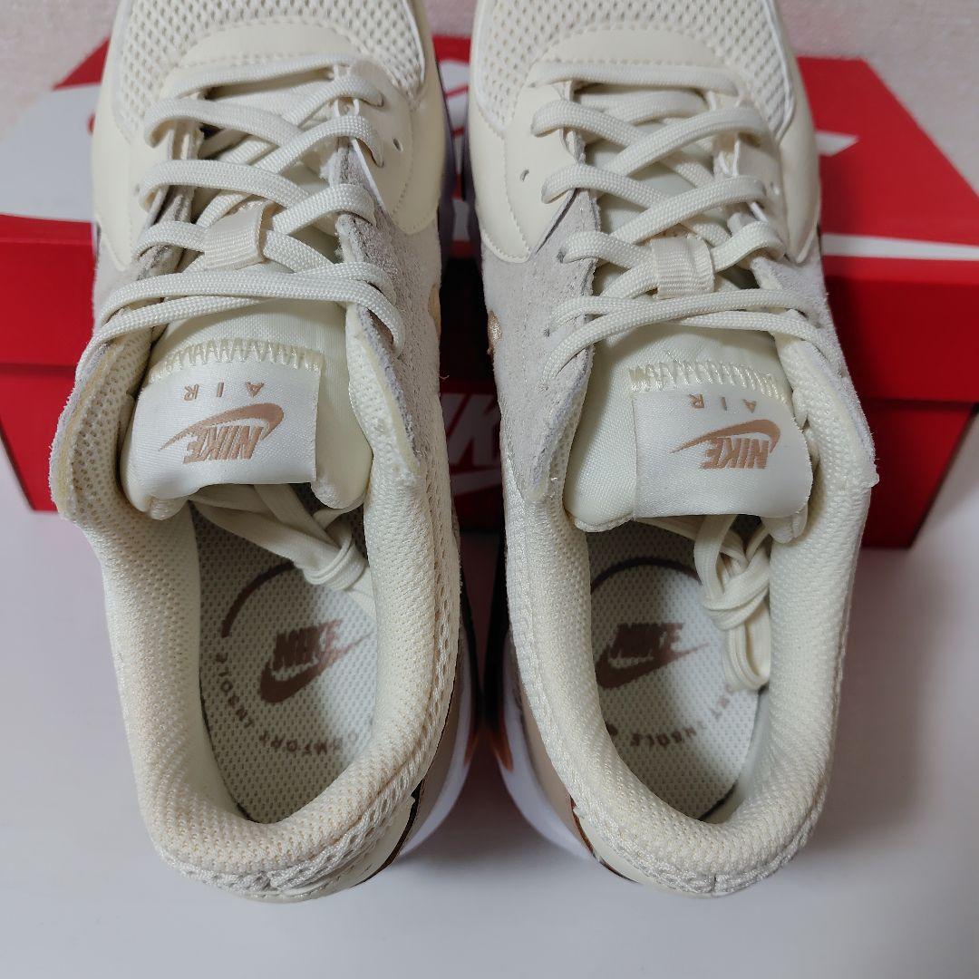新品 NIKE W AIR MAX EXCEE 24.5cm クリーム ピンク