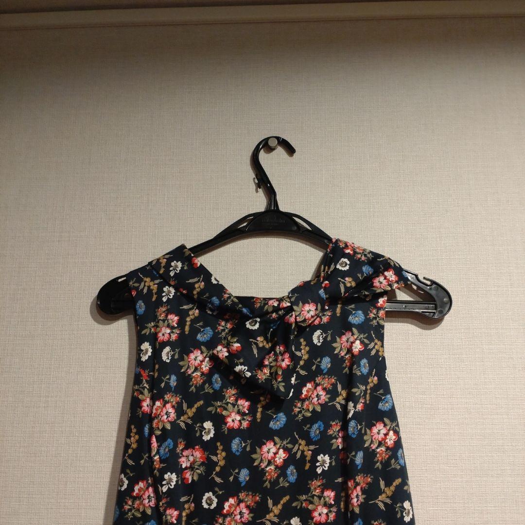 花柄ノースリーブミニワンピース ネイビー