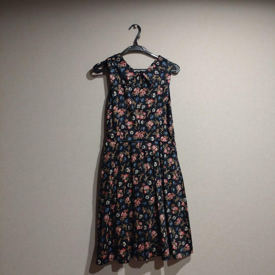 花柄ノースリーブミニワンピース ネイビー