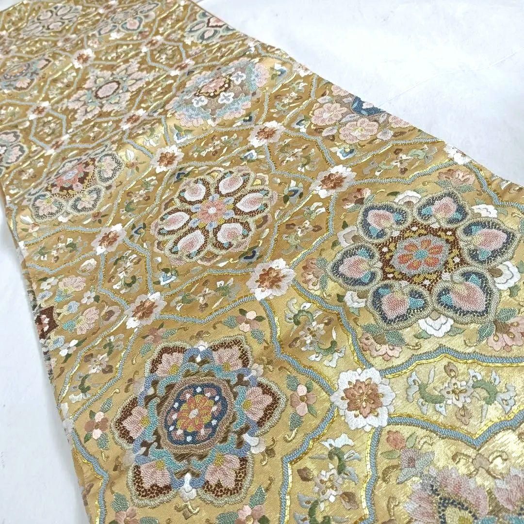 ◆663◆袋帯 六通 逸品 華文 有職文様 相良刺繍 金糸駒刺繍　正絹　着物帯