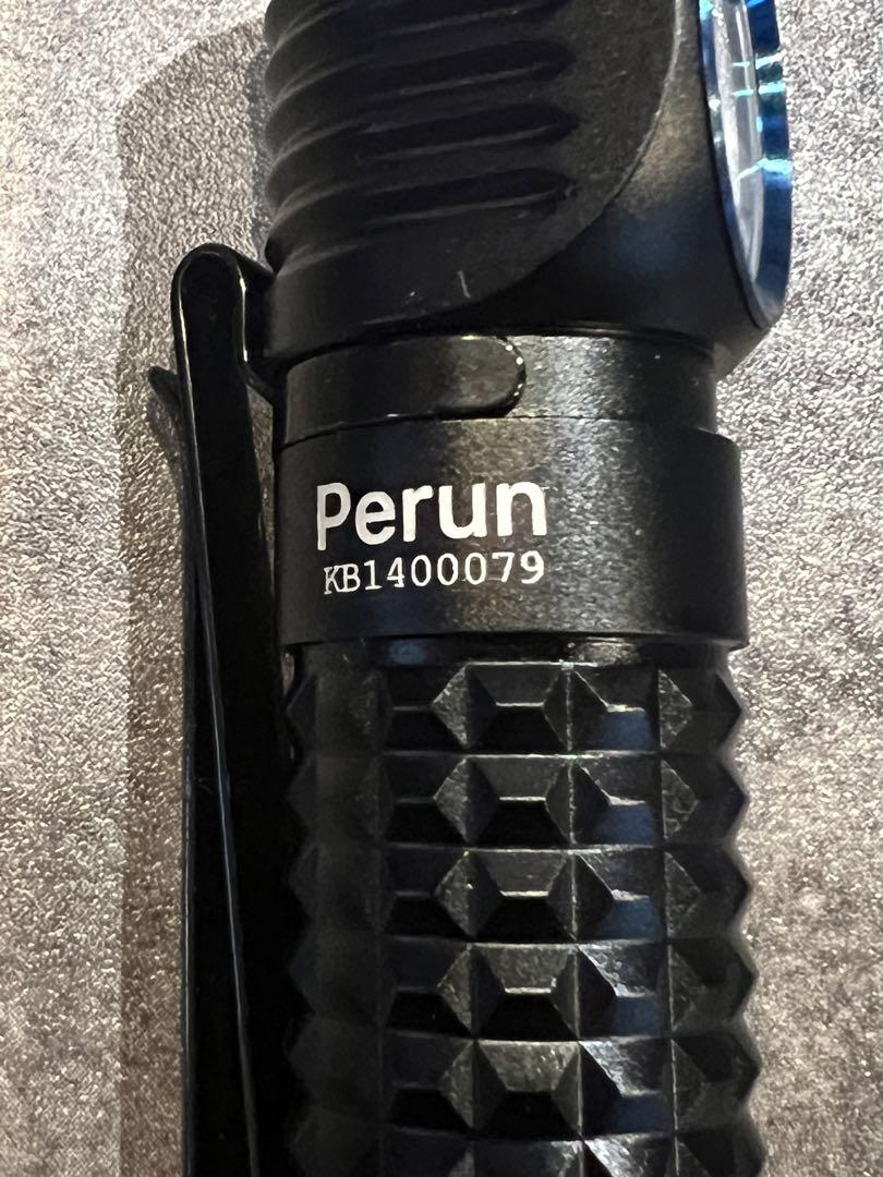 Olight  PERUN　KIT　LEDヘッドライト　USB充電式