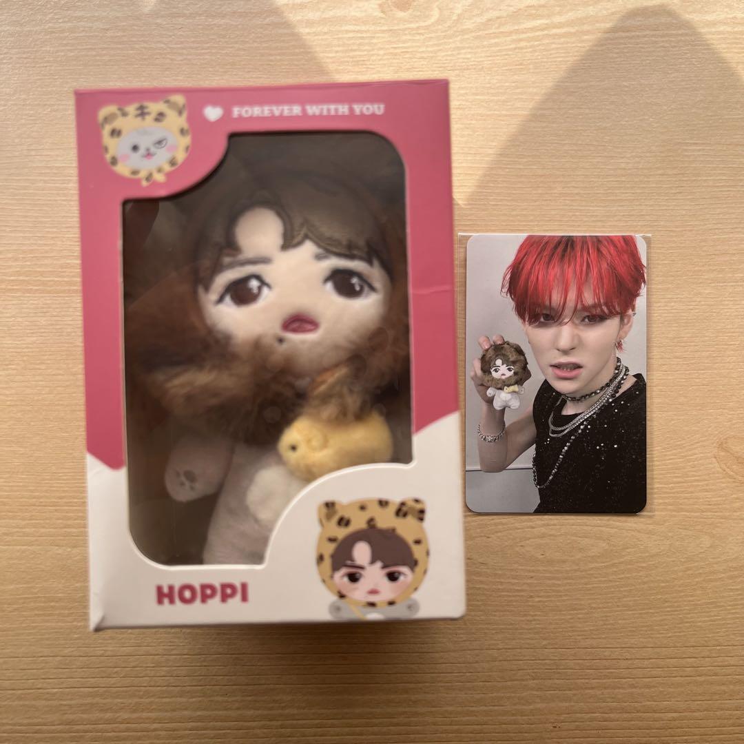 【お得】 アーティストメイド BTS V ブローチ CLOUD FLOWER 未開封 アイドル