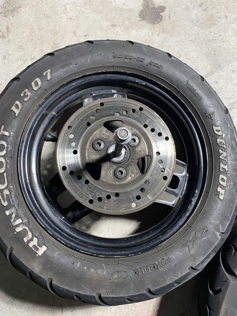 アドレスv125g ホイール、キャリパー