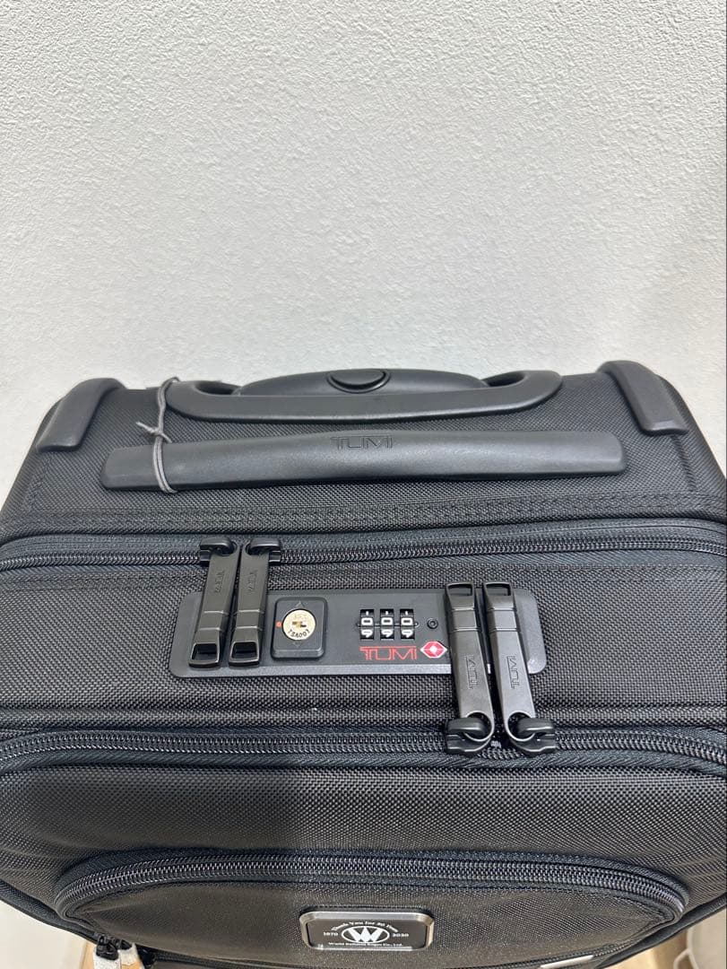 TUMI ALPHA 3 ブラック キャリーケース 50周年モデル 117153