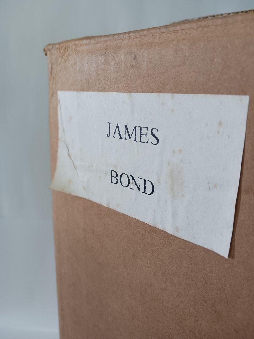 Corgi James Bond 007 アイコンフィギュア ディスプレイ台
