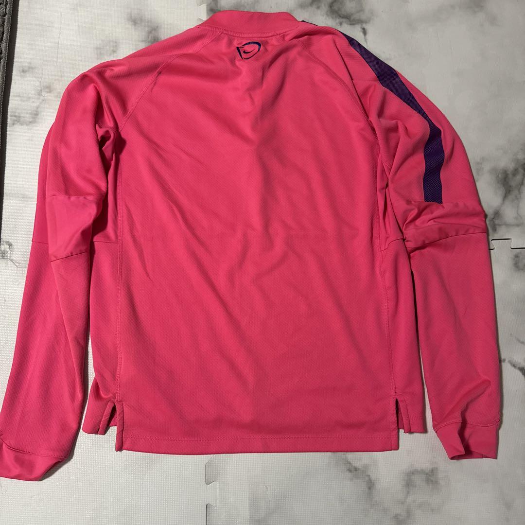 Nike FC Barcelona サイン入り ピンク長袖ウェア 本物