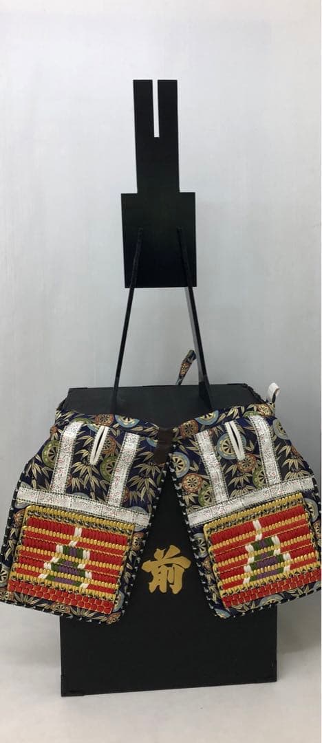 子供着用鎧世界でひとつ　純金箔押沢瀉大鎧　本仕立鎧