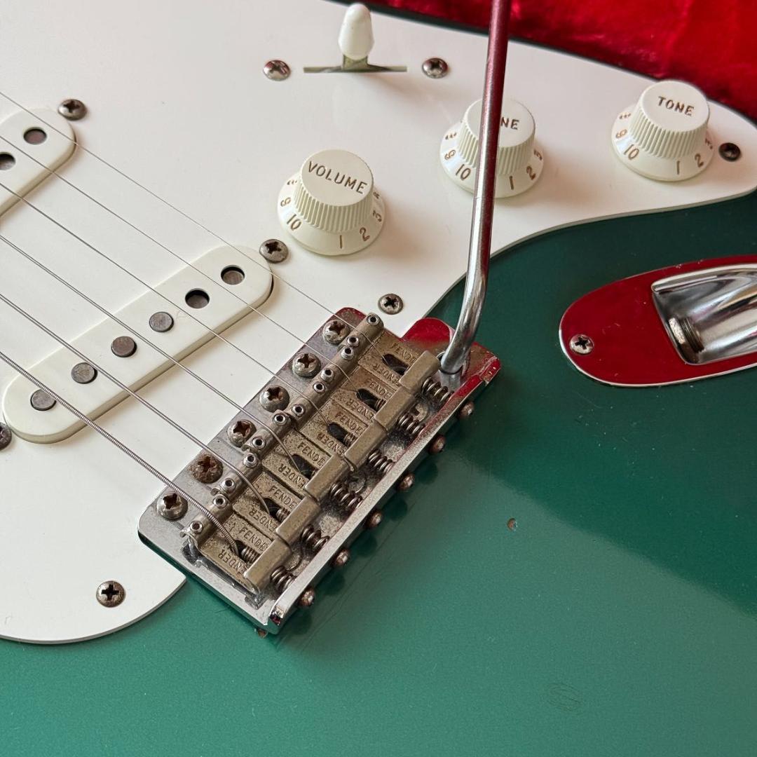 ギター Fender USA American Vintage Stratocaster
