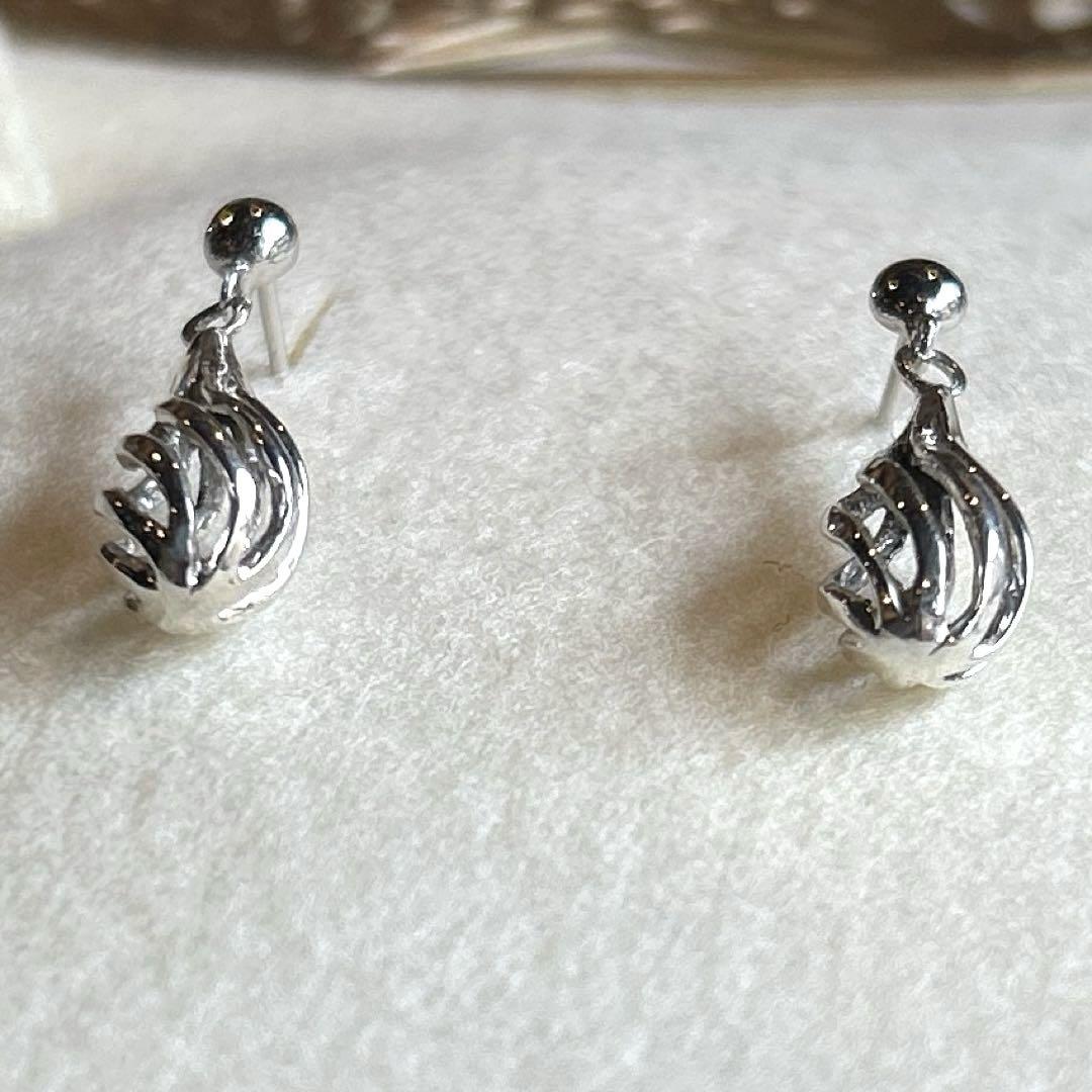 【新品未使用】 silver 925 風雫 ピアス 透かし細工