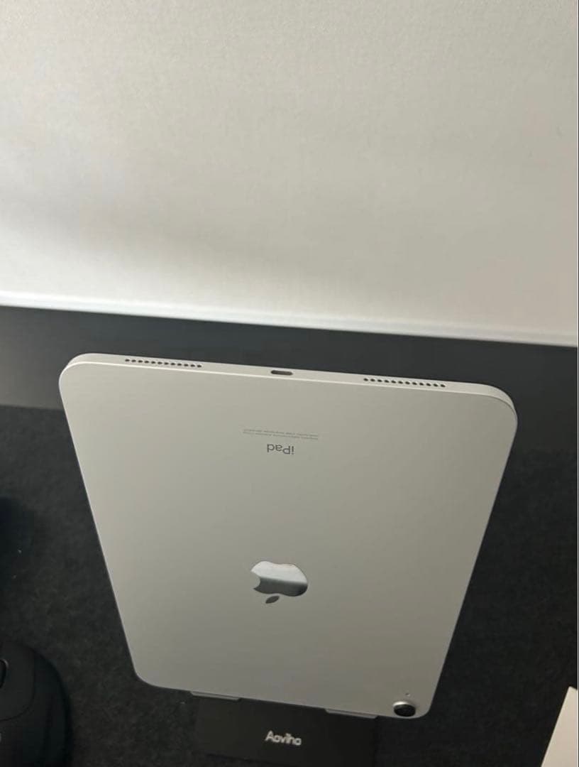 Apple iPad 10th 11インチ シルバー 本体 バッテリー98% Apple iPad 10th 11インチ シルバー 本体 バッテリー98%