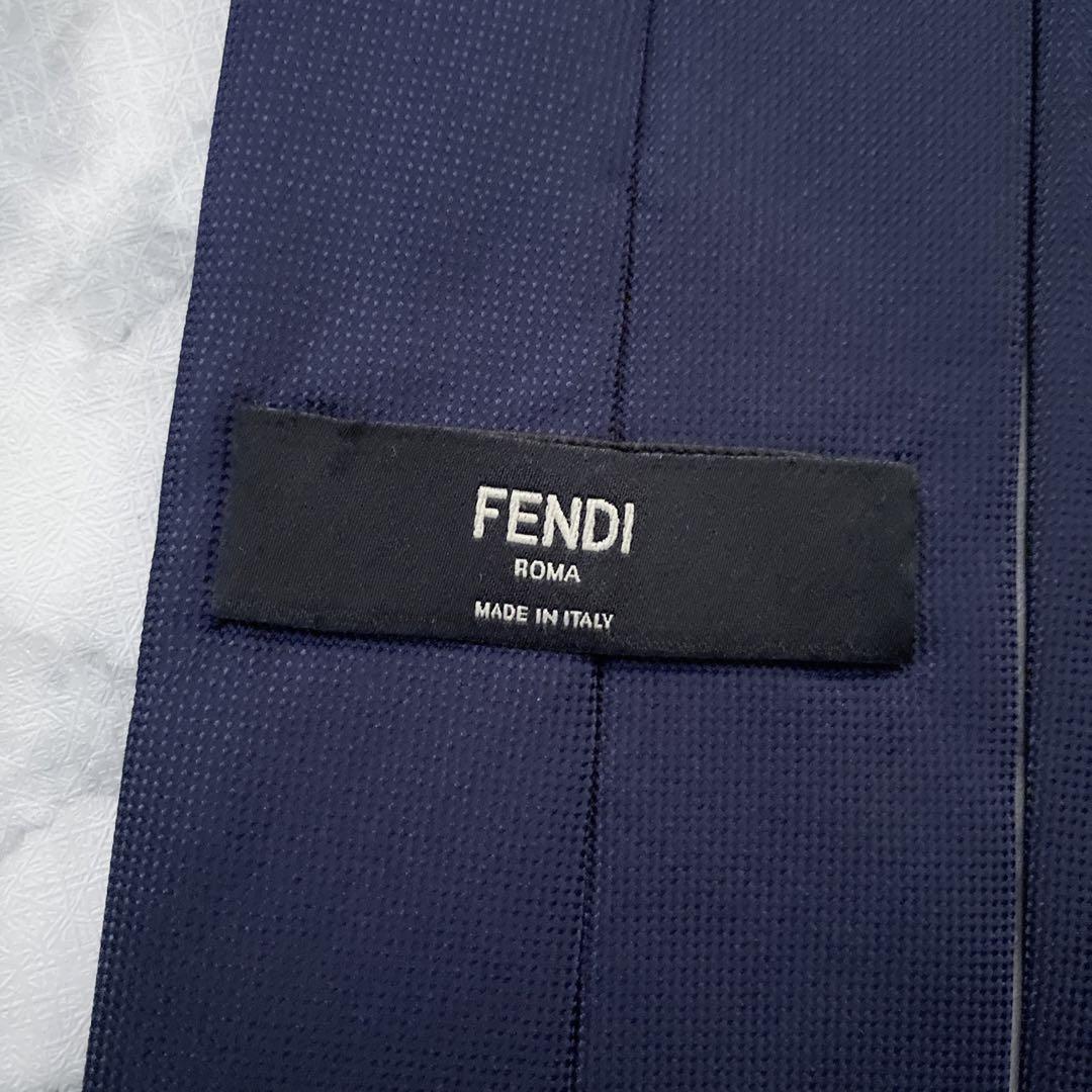 ✨未使用✨FENDI ROMA 現行　ソリッド　無地　光沢　ネイビー　ネクタイ