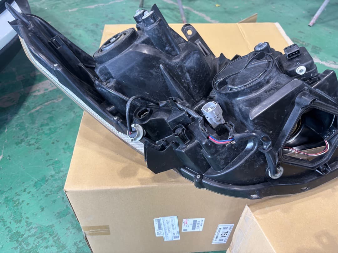 アルファード 20系 ヘッドライト 左右セット