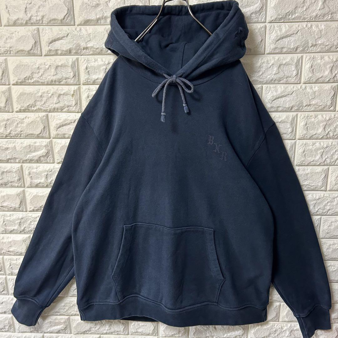 【BORN x RAISED】ボーンレイズド フーディ パイプリ バックロゴ