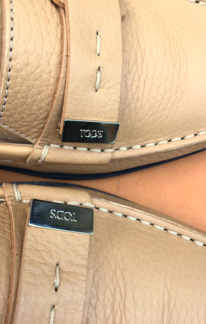 ★極美品★TOD'S・ロゴプレートドライビングシューズ