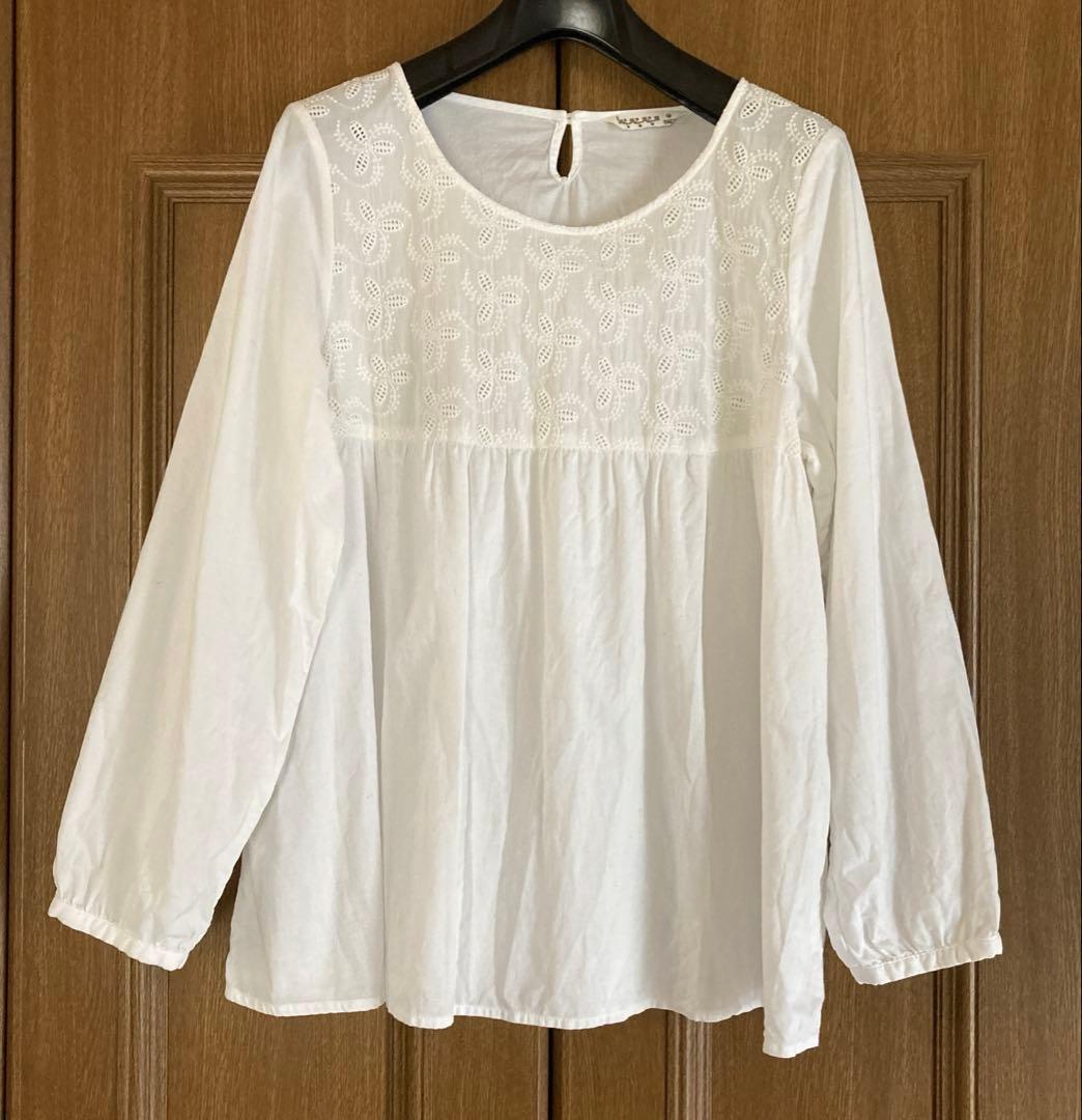 【スイス製】Tramo 刺繍 長袖 ブラウス ホワイト スイス製】Tramo 刺繍 長袖 ブラウス ホワイト ルーマニア