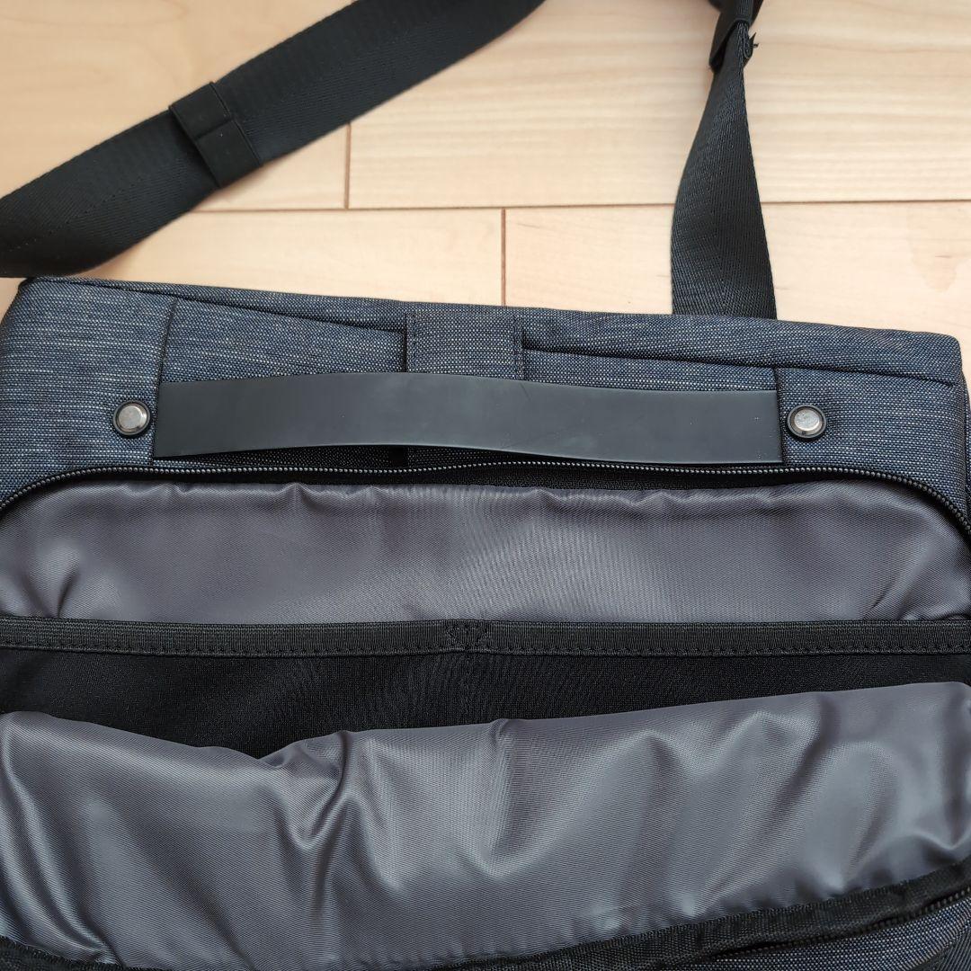 ニード　NIID　URBANATURE　R1　スリングバッグ　ボディバッグ
