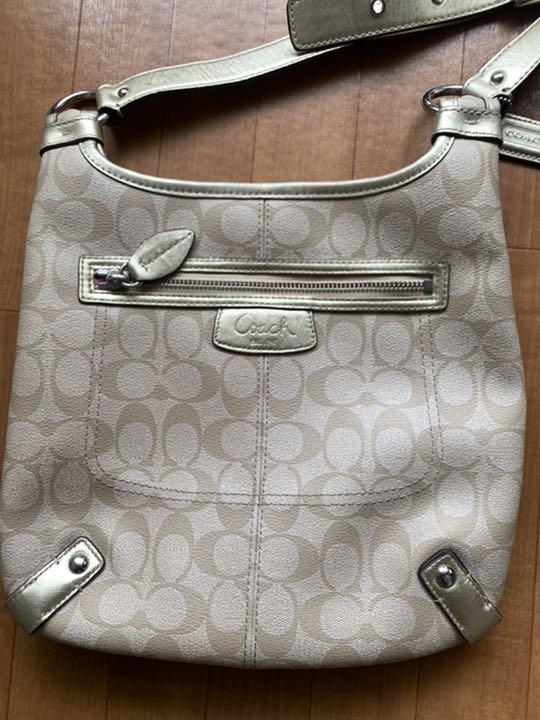 【お気にいる】 COACH コーチ ショルダーバッグシグネチャー 【お気にいる】 COACH コーチ ショルダーバッグシグネチャー
