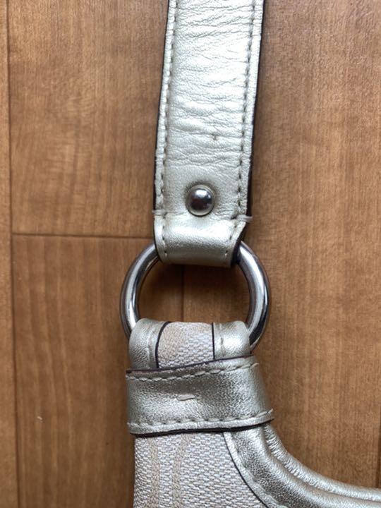 【お気にいる】 COACH コーチ ショルダーバッグシグネチャー 【お気にいる】 COACH コーチ ショルダーバッグシグネチャー